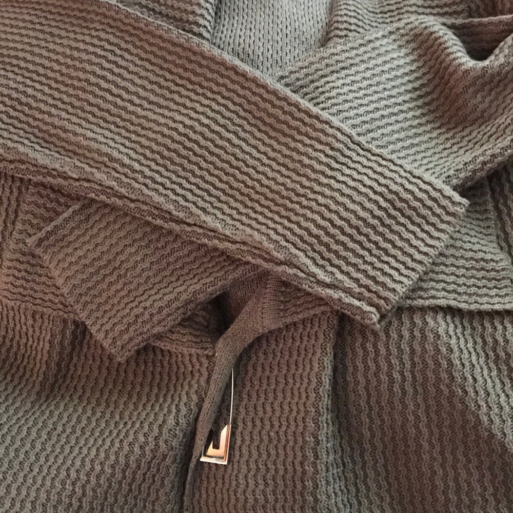 🤎NWOT🤎Variations Sweater🤎 - Picture 3 of 6